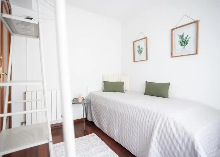 Llaneza 51 Espacioso Playa Y Centro A Pie Lejlighed *